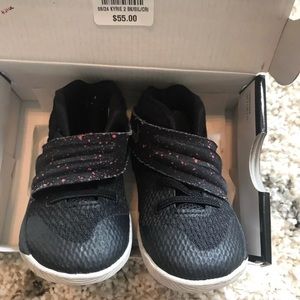 Toddler nike shoes